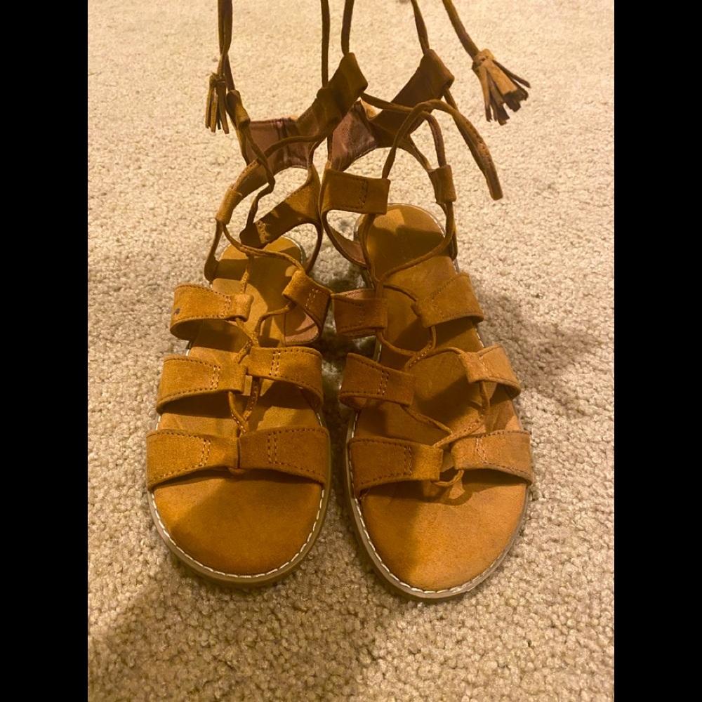 US Size 7 Espradille. Lightly used.